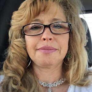 Meet your Posher, Rita