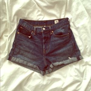Levis Wedgie Shorts, 28