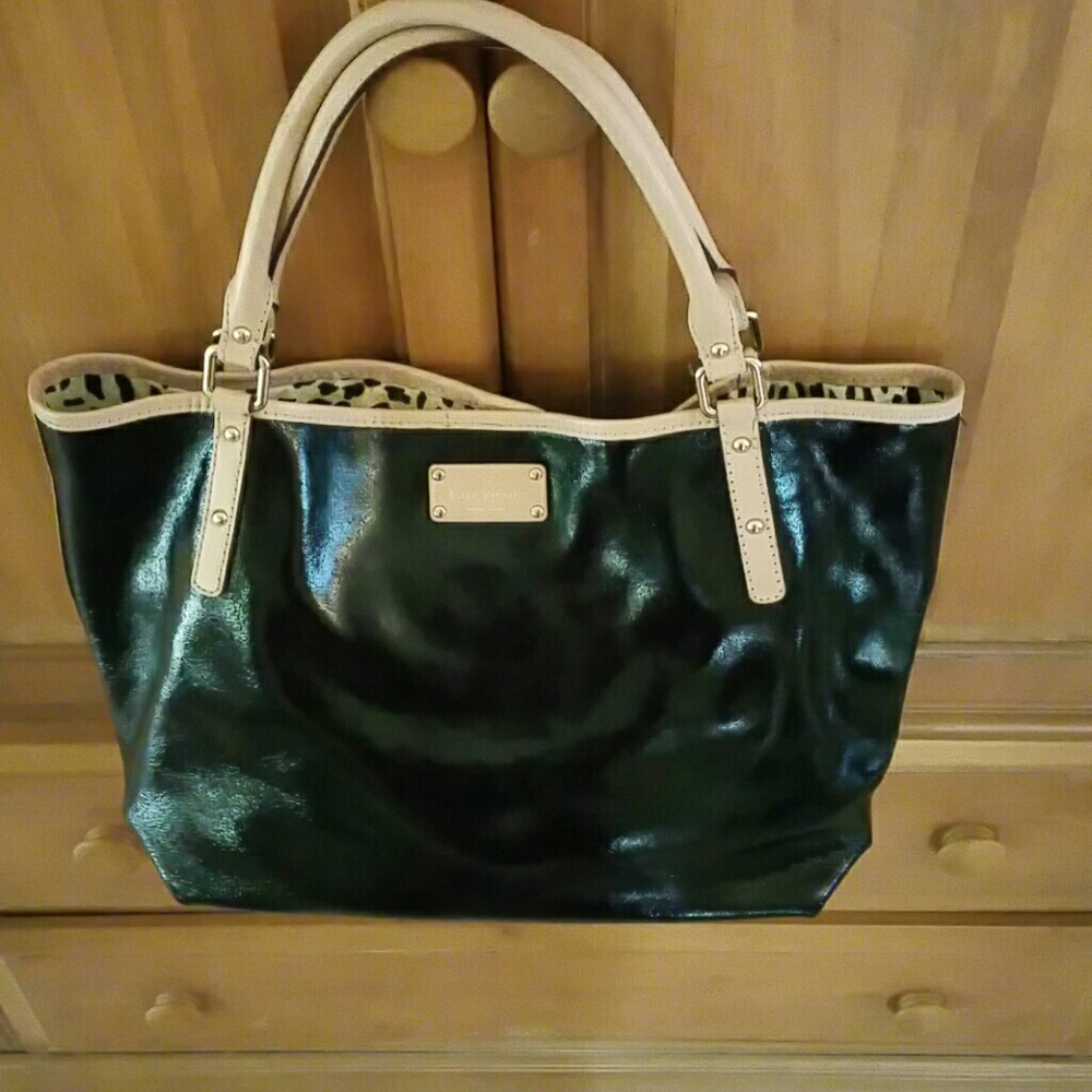 Large Patent leather  Kate  Spade   tote