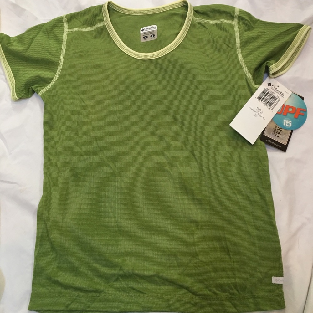 Brand new girls Columbia shirt with tags!❤️