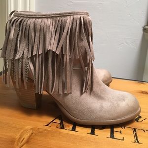 Taupe suede booties