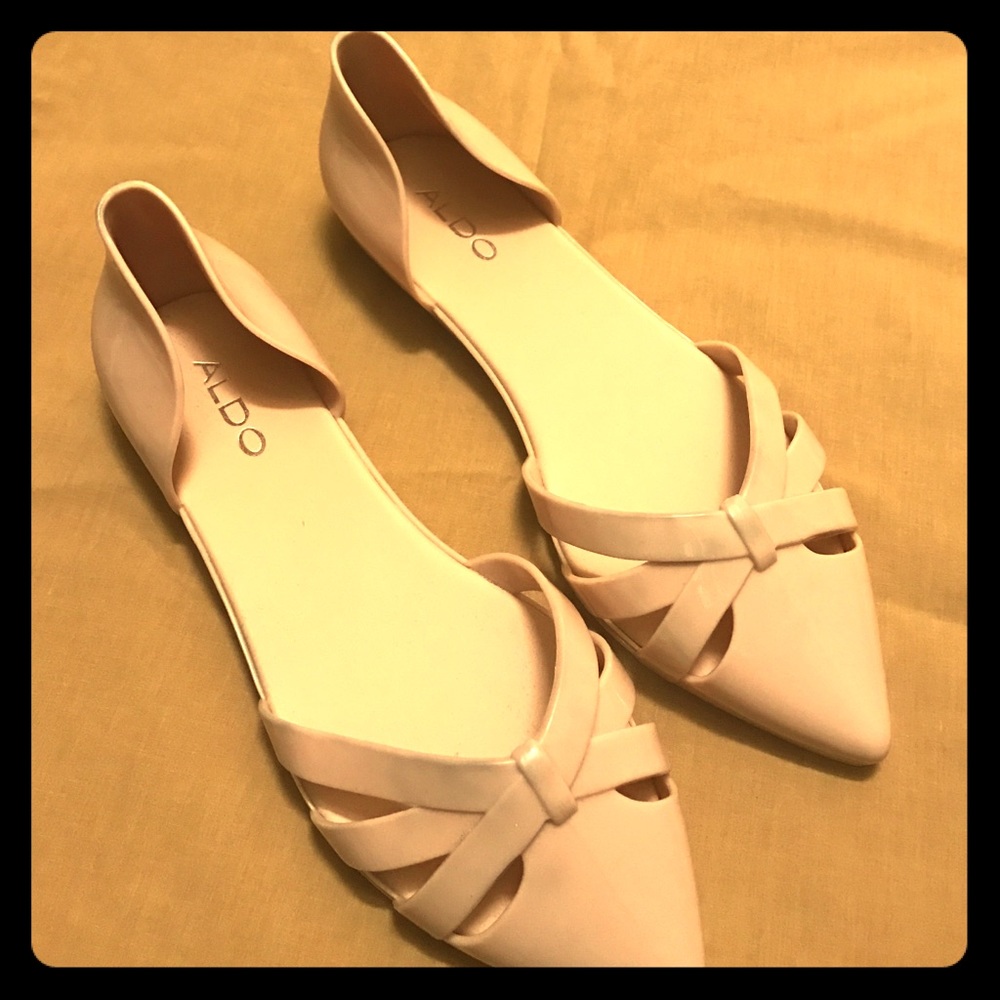 Aldo tan sandals.