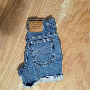Old high waist levi shorts