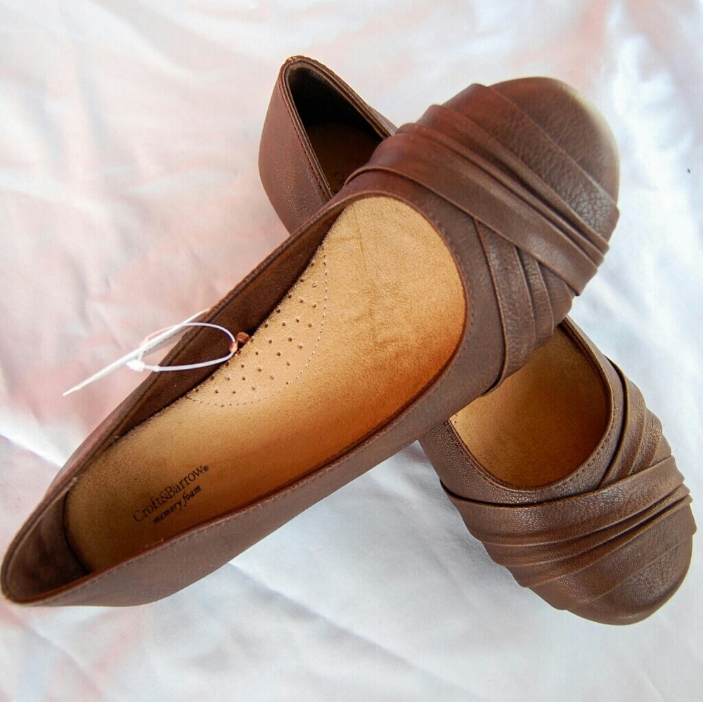Croft & Barrow Brown Flats