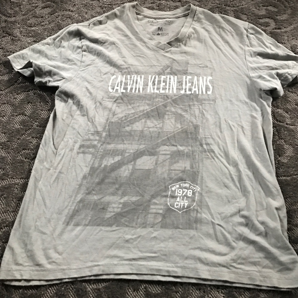 Calvin Kline tee in great shape
