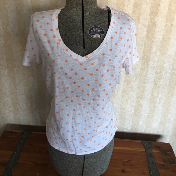 STYLUS Tops - Cute polka dot top.