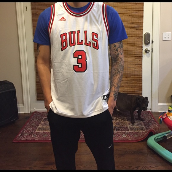 Chicago Bulls Jersey - Picture 5 of 5