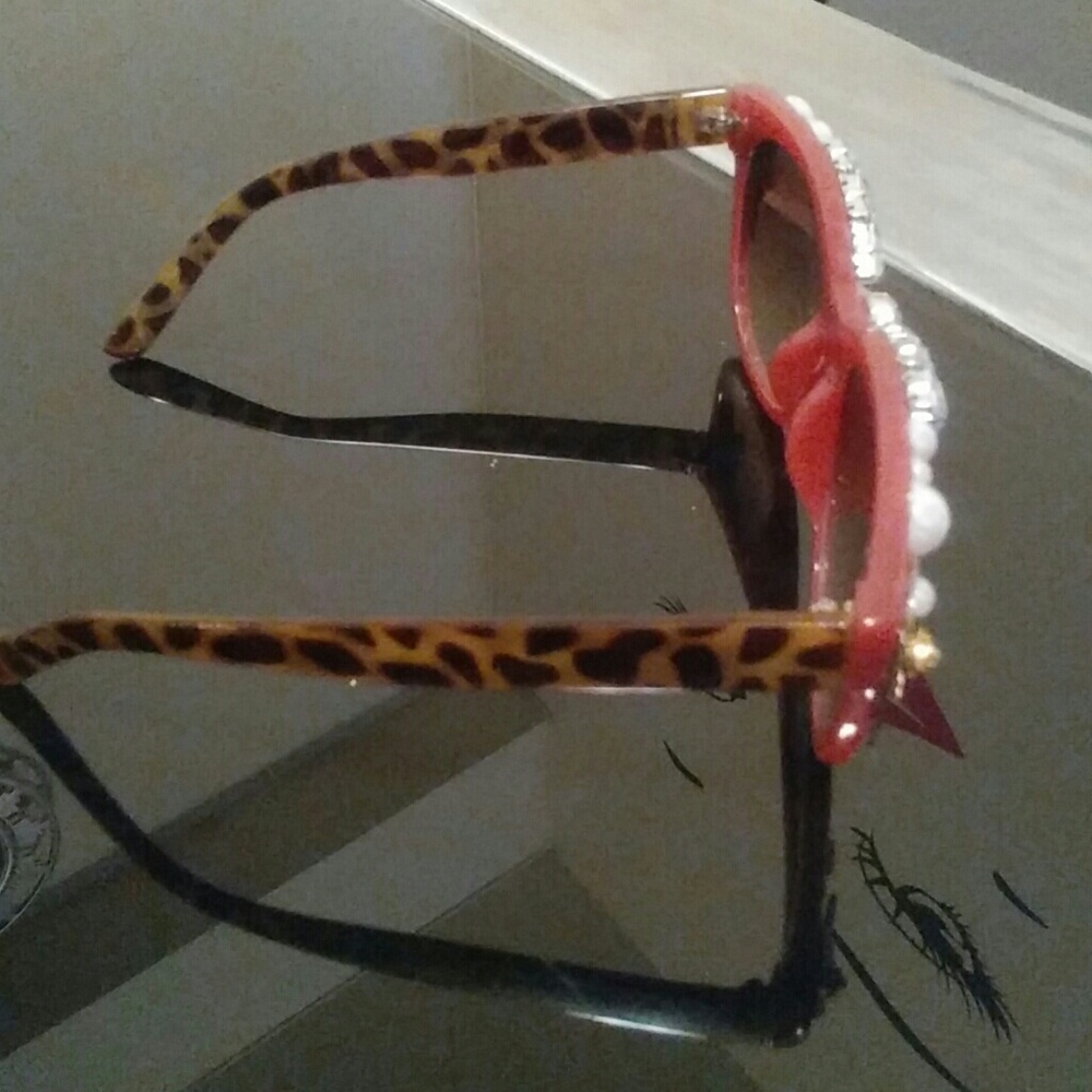 Custom made sunglasses