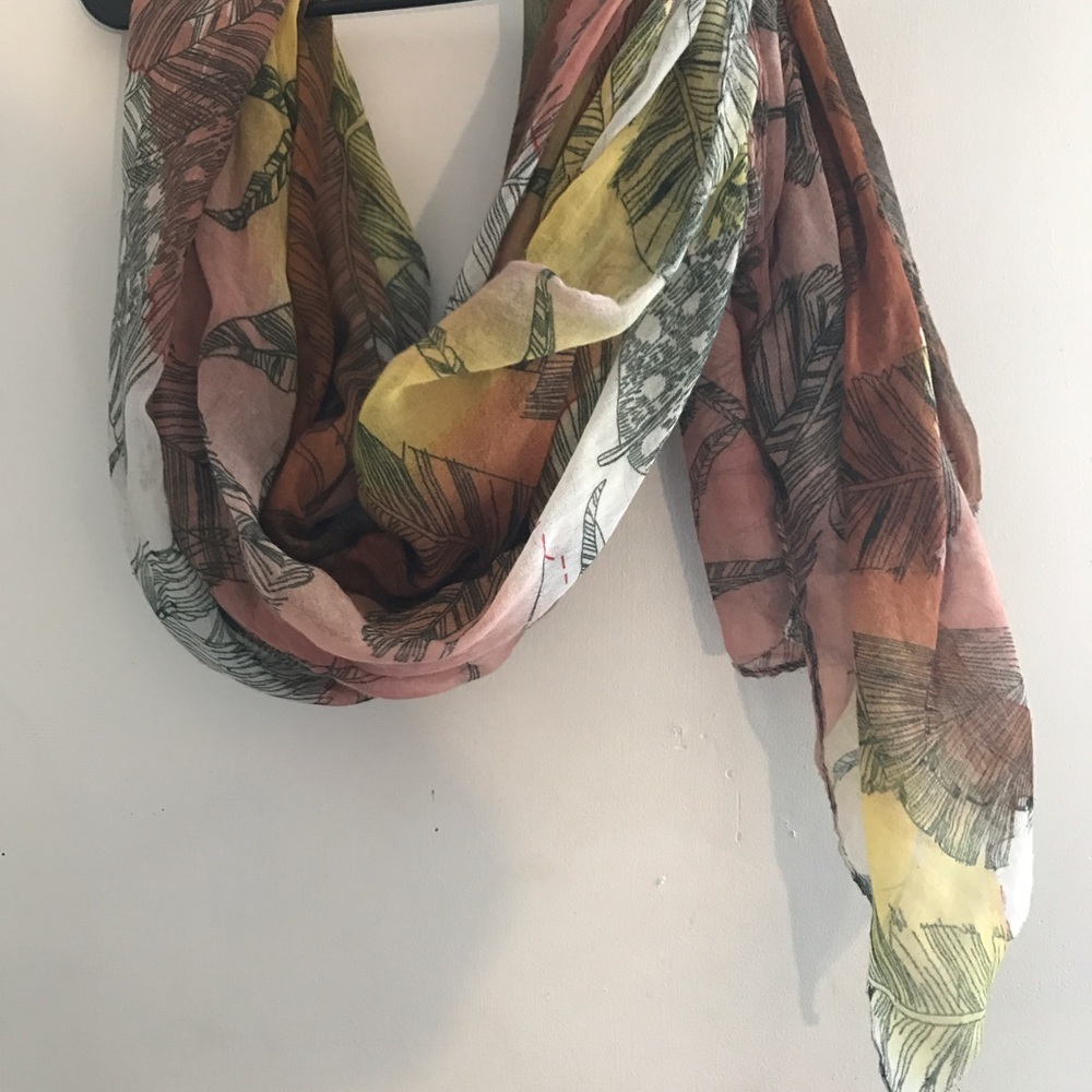 Distressed feather pattern, lightweight scarf