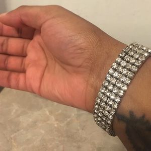 Shine Bright Earring/ Bracelet Set ✨