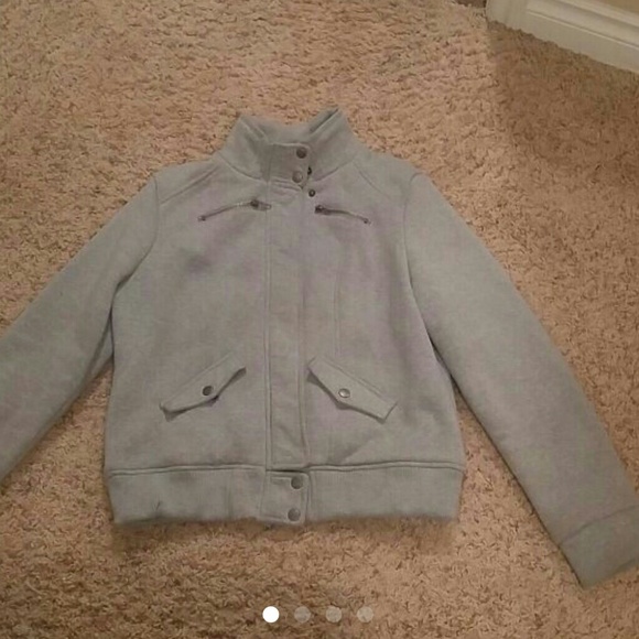 Grey coat size xl fits like a large - Picture 2 of 3