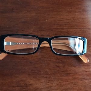 Prada frame