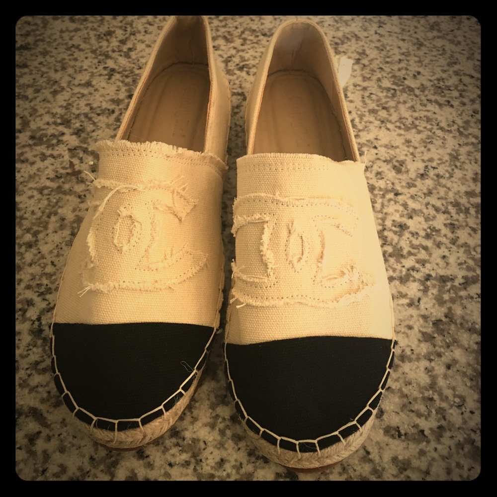 Chanel Flats Size 8 Brand New