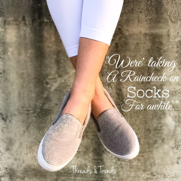 LAST ONE SALE! 🌸Slip on Sneakers - Picture 6 of 8