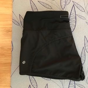 Lululemon size 8 shorts