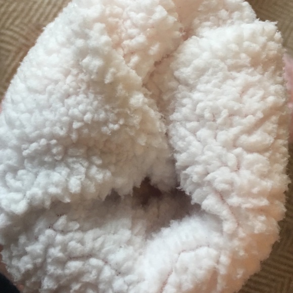 Fuzzy house slippers! - Picture 2 of 2