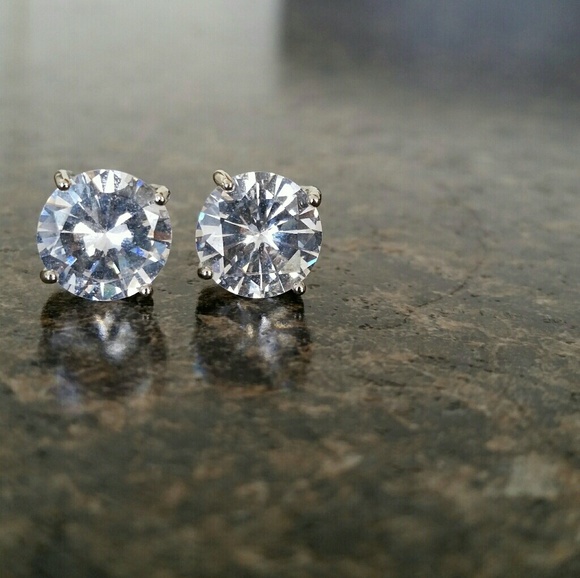 Jewelry - Silver Earrings