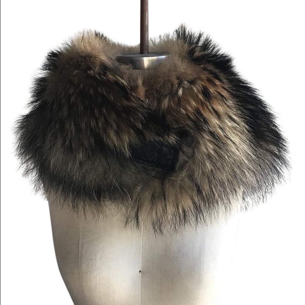 Authentic Gucci fur stole/scarf!