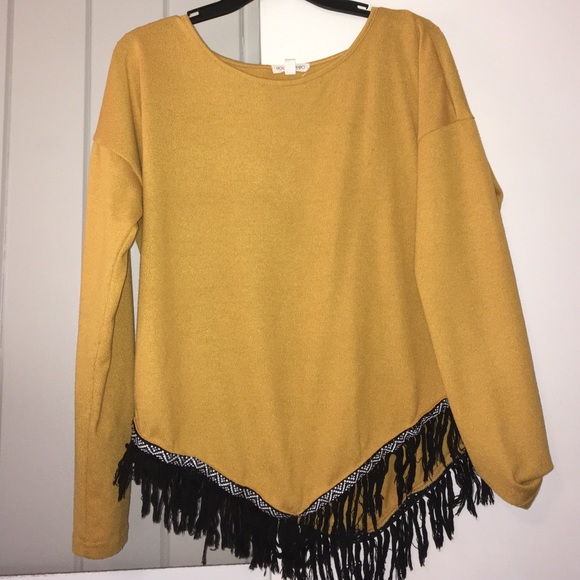 yellow sweater with fringe - Picture 1 of 1