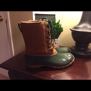 Snow boots!!