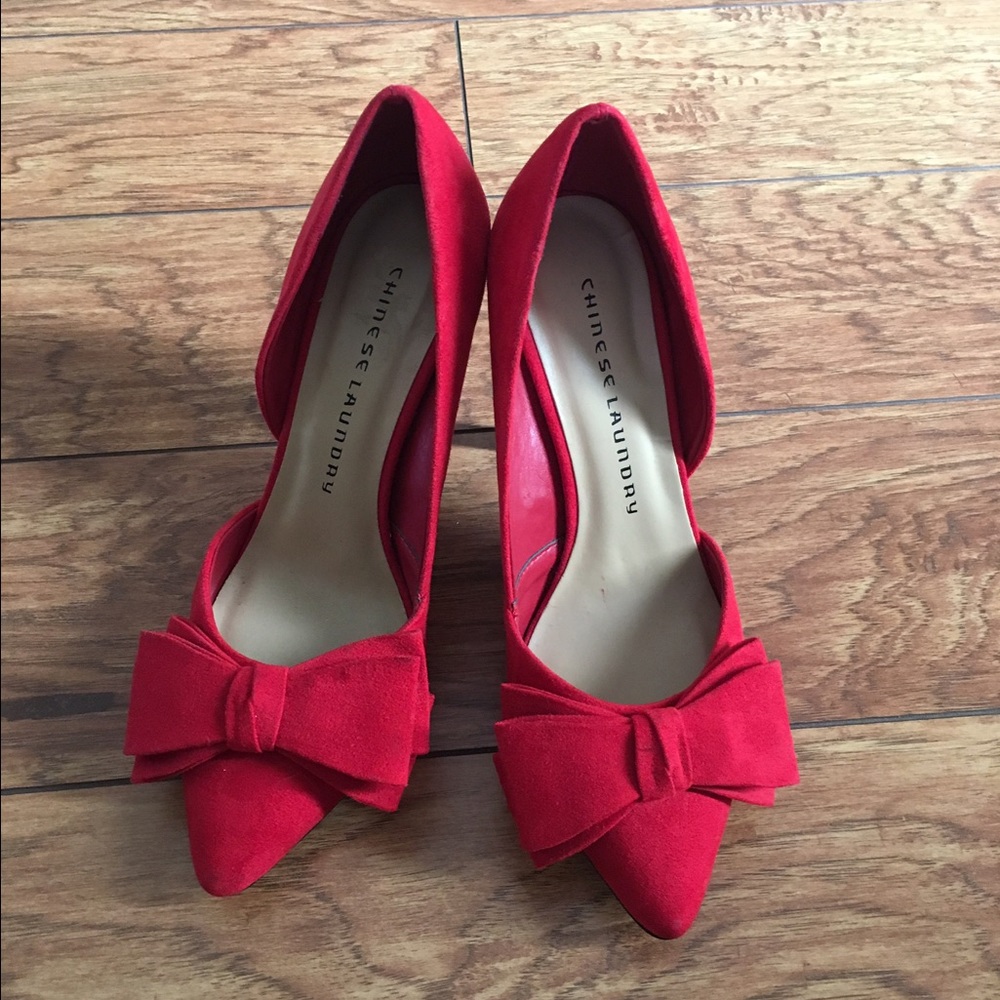 🌻 Chinese Laundry red heels 👠