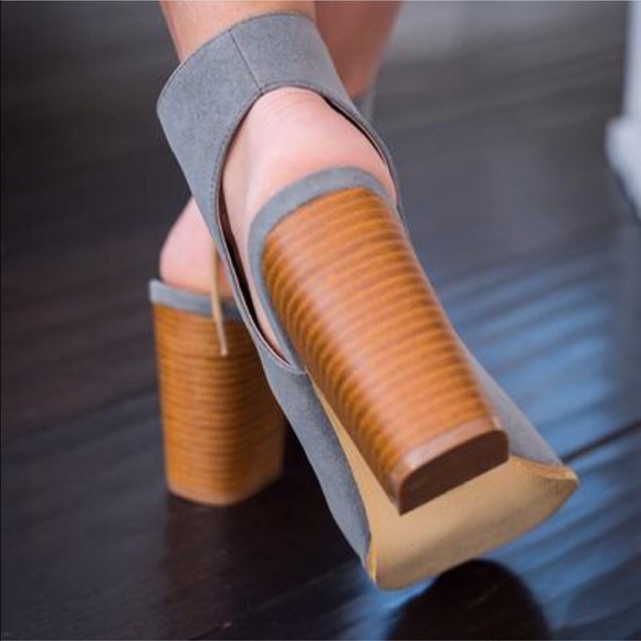 🌸Camilla Lace Up Peep Toe Booties - Picture 2 of 6