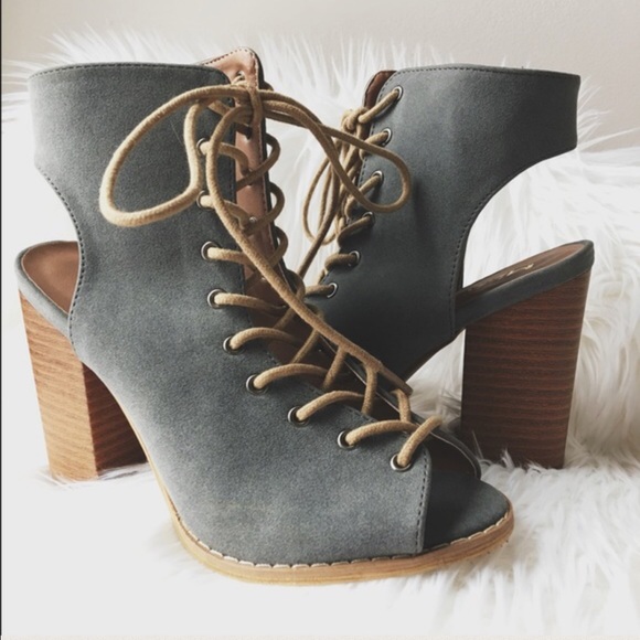 🌸Camilla Lace Up Peep Toe Booties - Picture 3 of 6