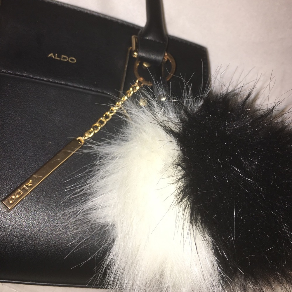 ‼️SOLD SOLD ‼️Aldo puff big puff ball key chain