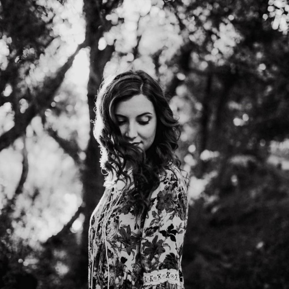 Meet your Posher, Averi