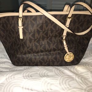 Michael Kors jet set tote