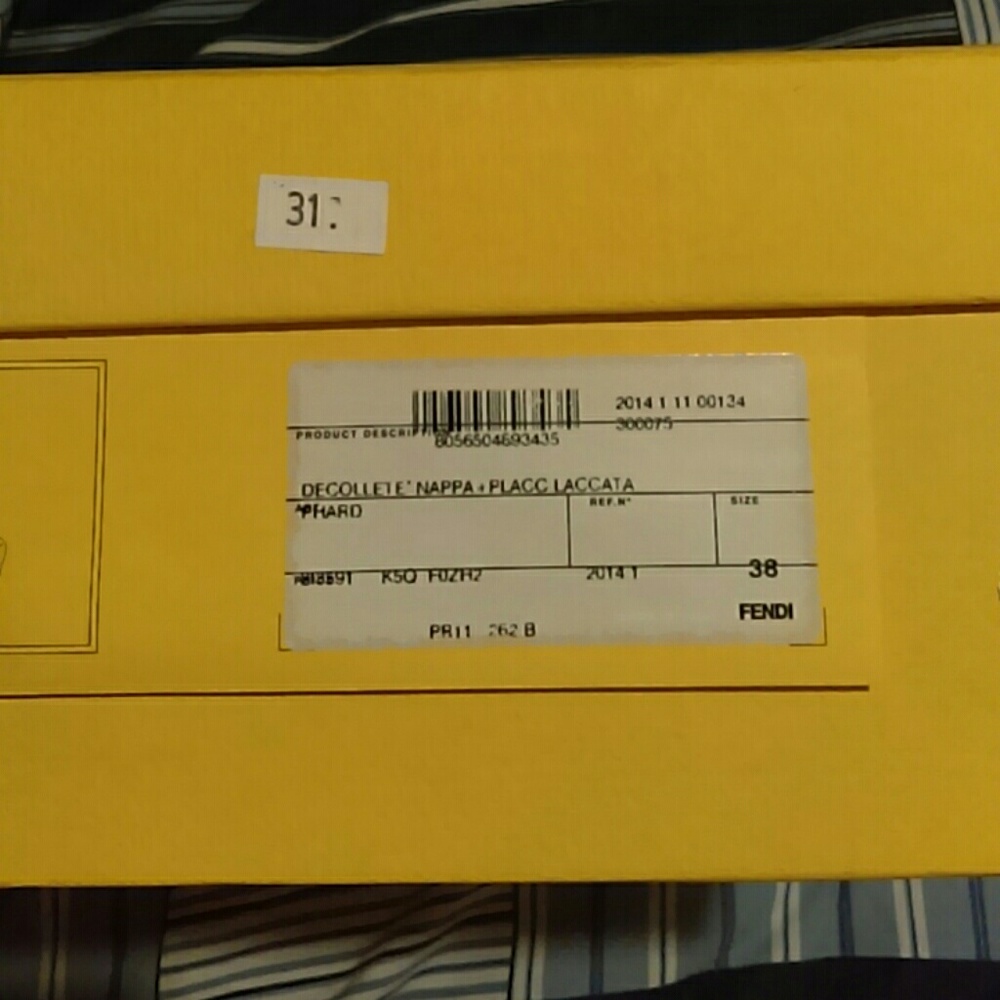 Stunning fendi heels