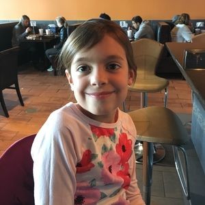 Meet your Posher, Claire