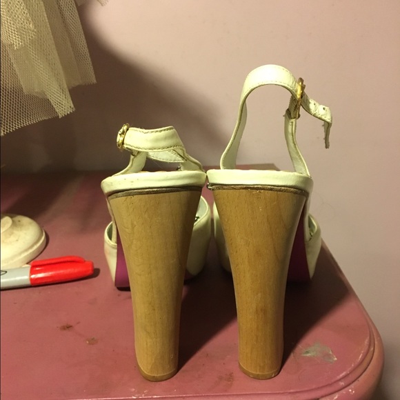 Betsey johnson shoes - Picture 2 of 3