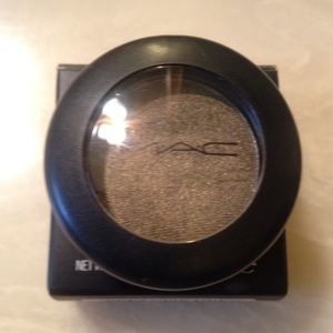 MAC Eyeshadow in Mink & Sable Rare