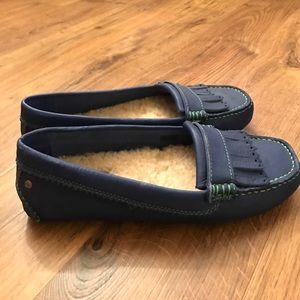 Ugg. NEVER WORN. Size 7