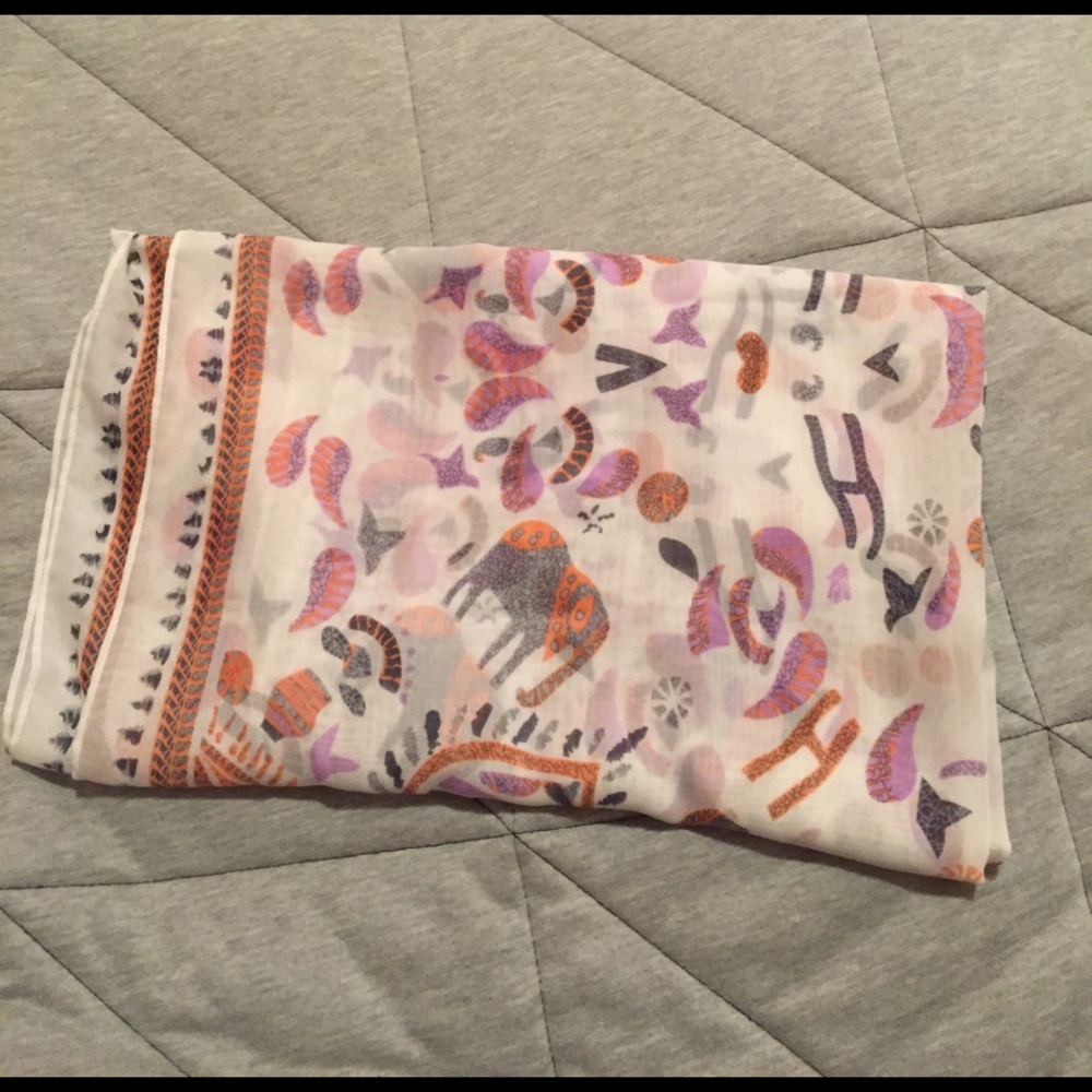 Long elephant pattern scarf