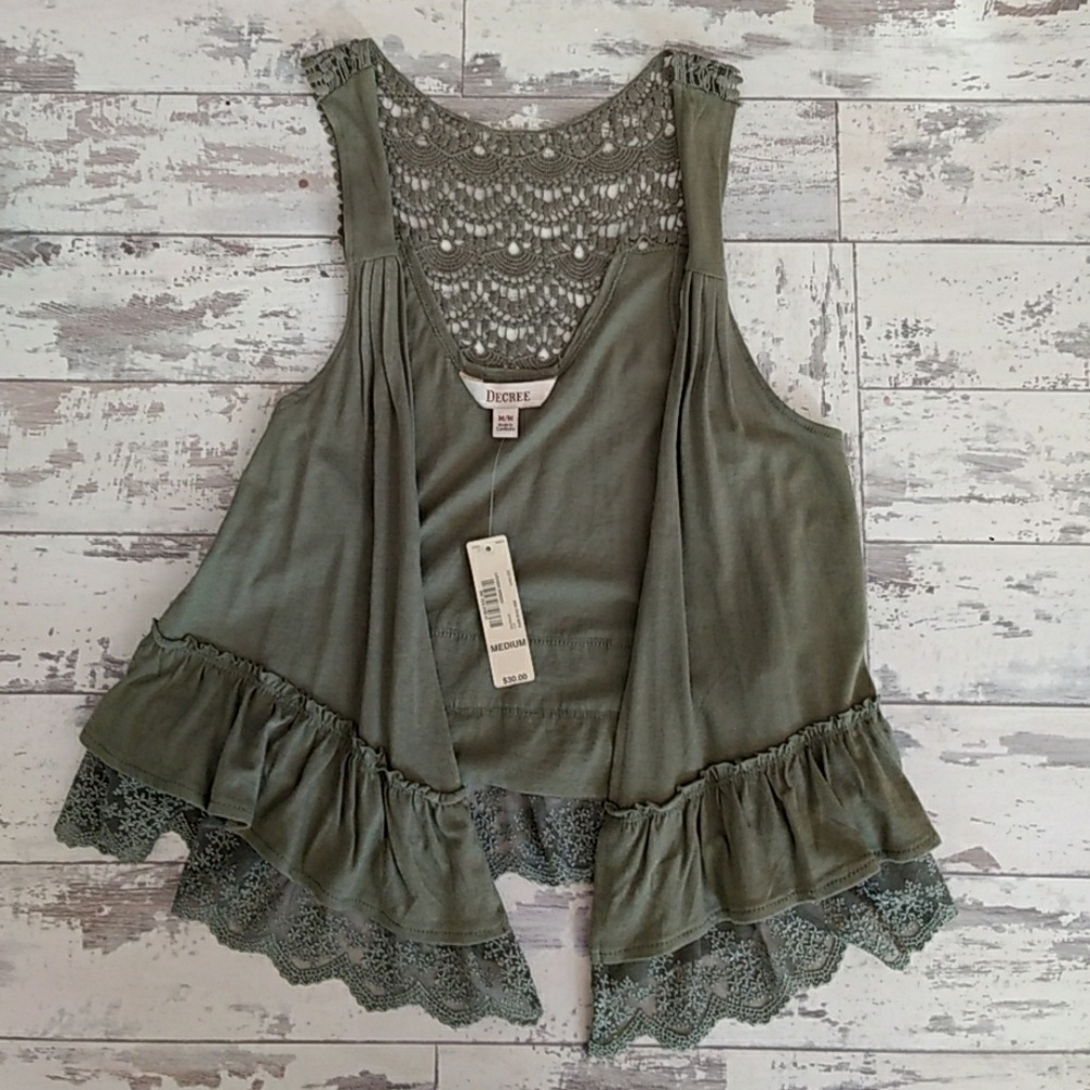 NWT Decree Waterfall Vest Ruffles Lace Size M