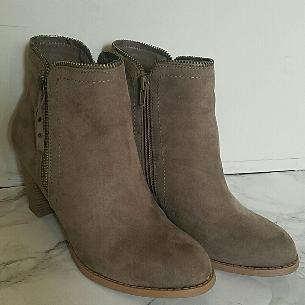Justfab double zipper booties