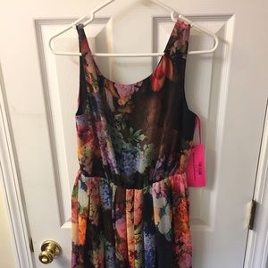 Floral dress 🌸👗💕