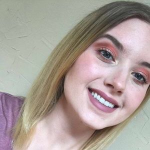 Meet your Posher, Chelsey