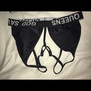 God Saves Queens baiting suit