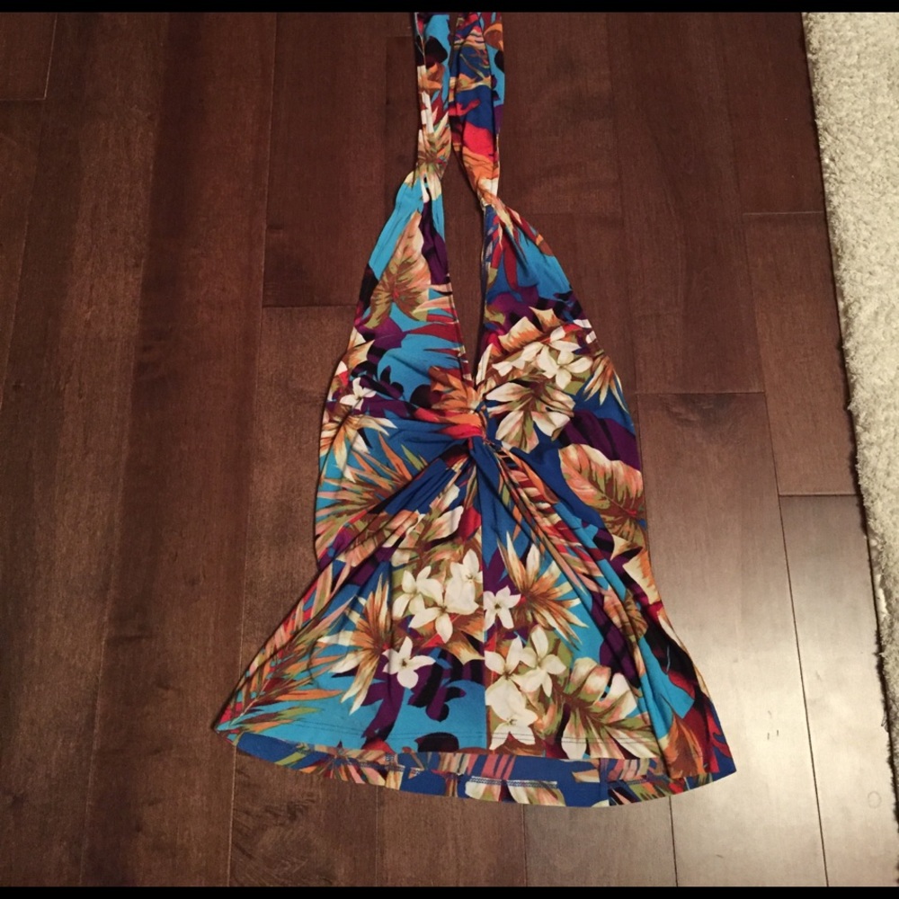 Halter top