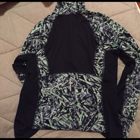 Athletic jacket - Picture 2 of 3