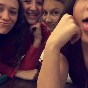 Meet your Posher, Loralei