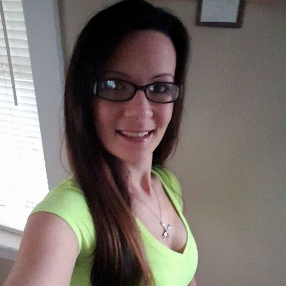 Meet your Posher, Holly