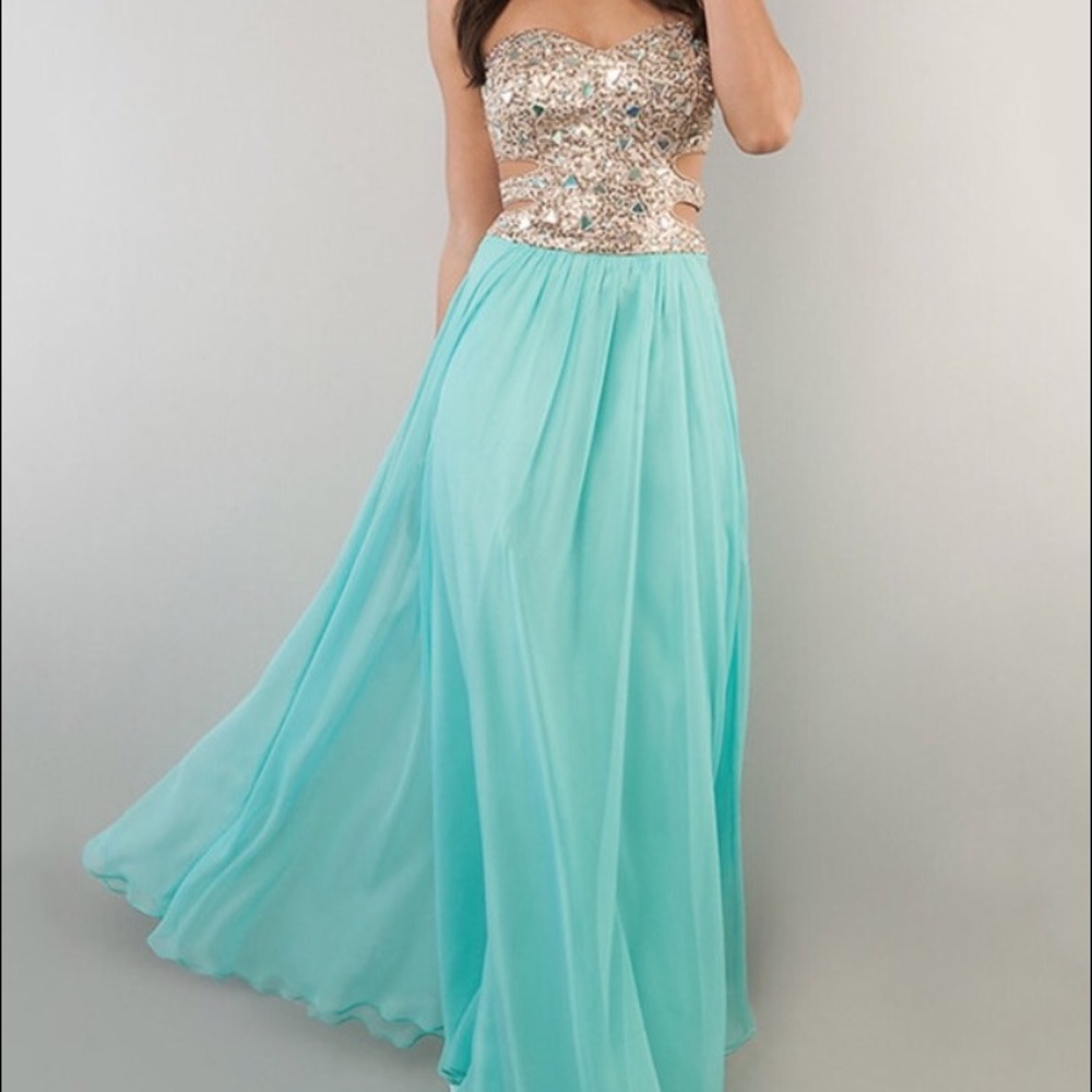 Beautiful prom dress