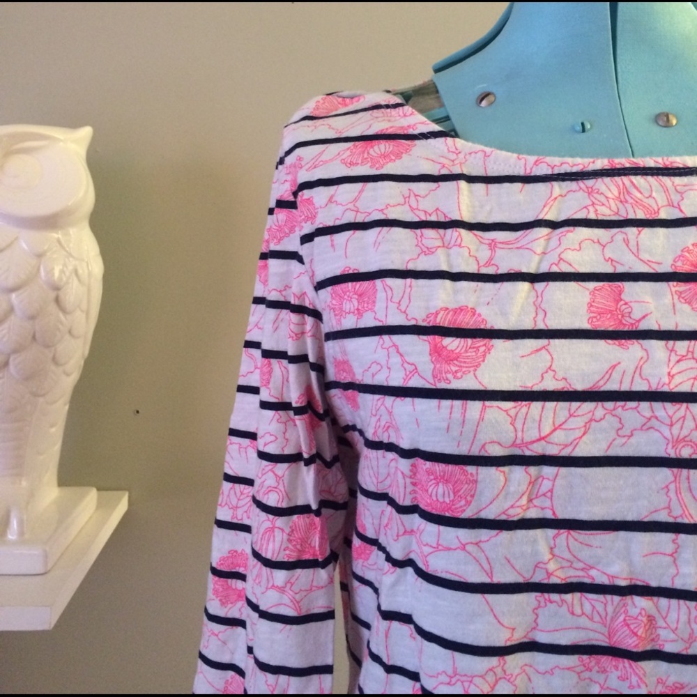 Navy and pink Merona top, medium