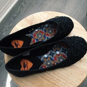 NWT Rocket Dog Black Lace Flats