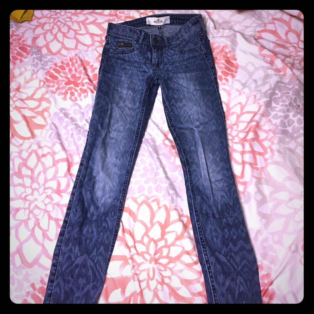 Hollister skinny jeans