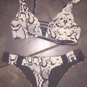 Rip Curl reversible bikini